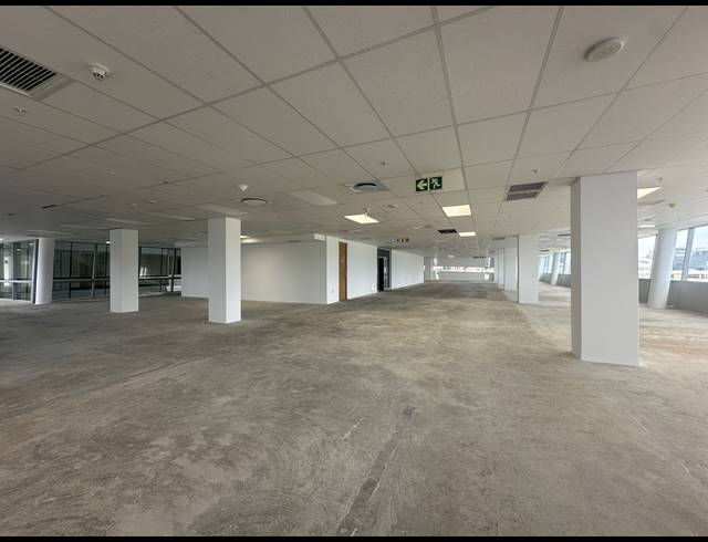 1,752M² OFFICE TO LET IN SANDTON CENTRAL